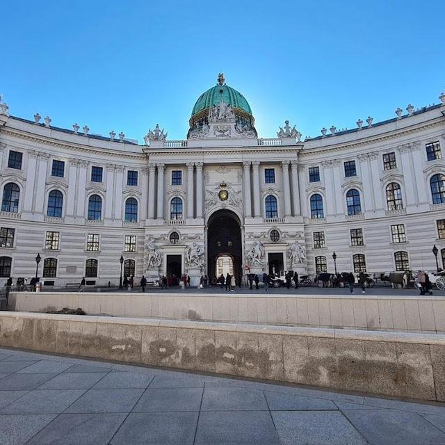 Vienna siteseeing: Schönbrunn Palace, The Hofburg and Kunsthistoriches