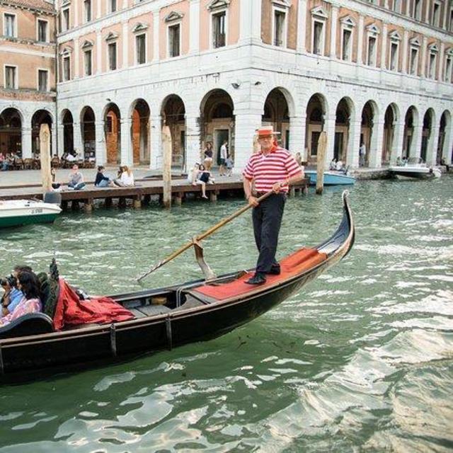 Private Gondola Ride on the Arno River
