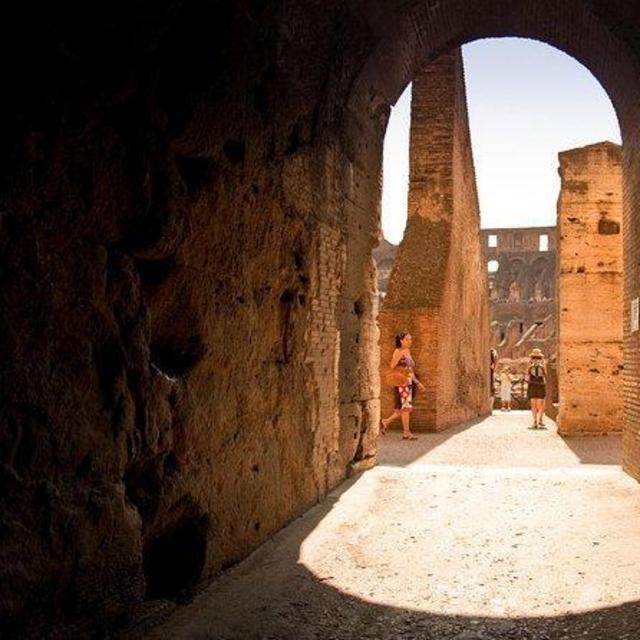 Colosseum Arena Floor, Roman Forum and Palatine Hill Guided Tour