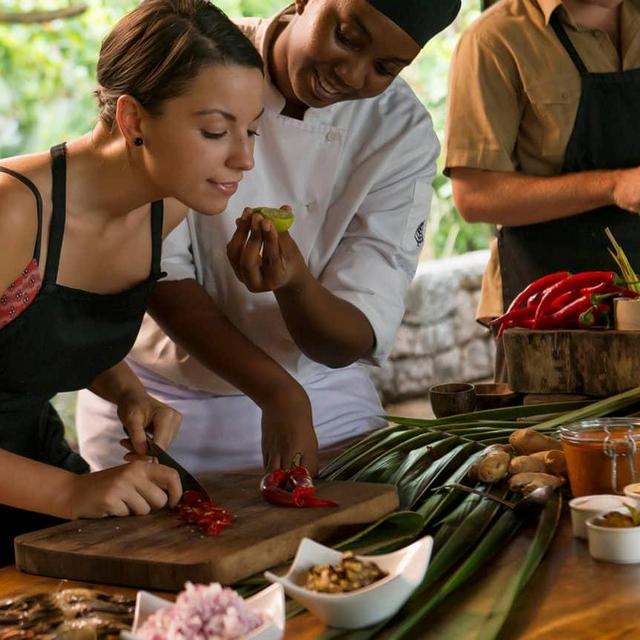 Tahiti - Polynesian Cooking Class
