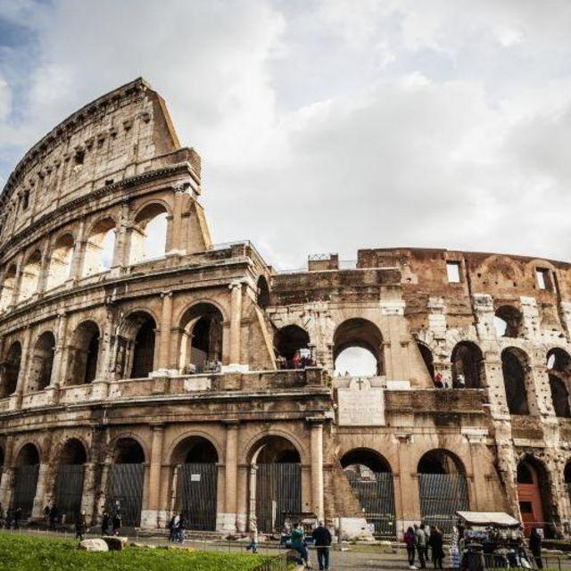Buy Us A Tour of the Colosseum & Forum!