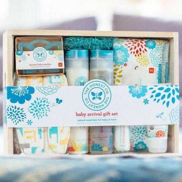 The Honest Company - Baby Arrival Gift Set