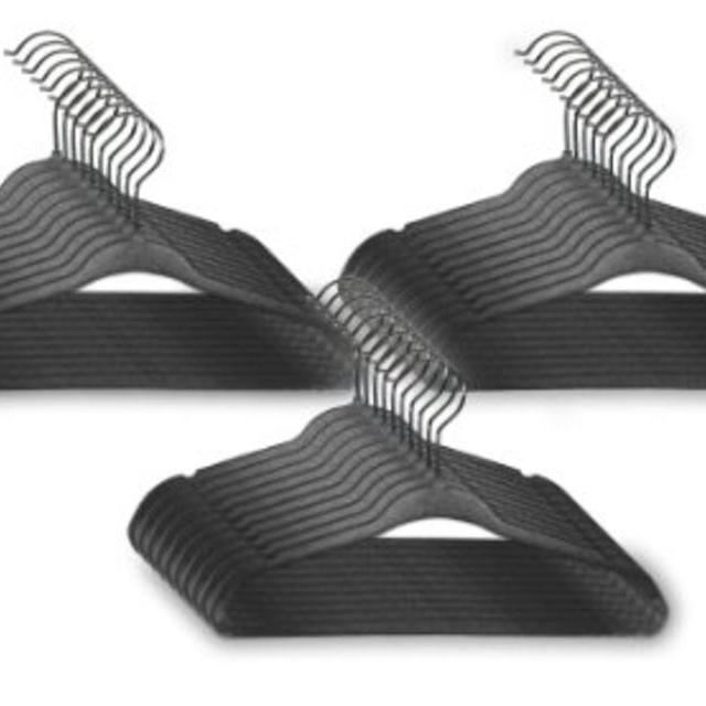 Closet Complete Baby Velvet Ultra Thin No Slip Hangers, Black, Set of 25