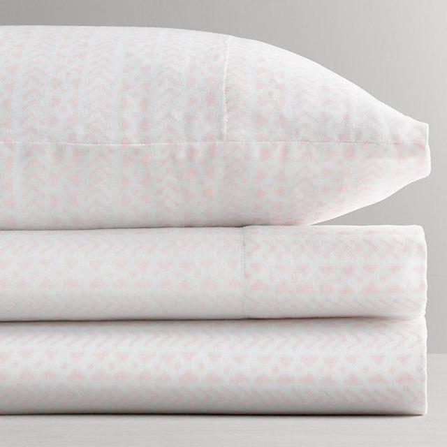 Mali Print Ultra-Fine Organic Cotton Arrows Crib Fitted Sheet (Blush)