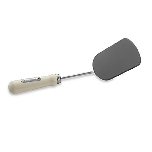Suzy Q Silicone Turner in Cream