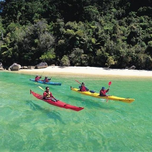 3-day New Zealand Kayak Adventure