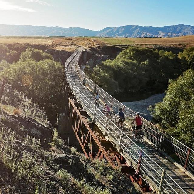 Otago Central Rail Trail: Bikes and Accommodations
