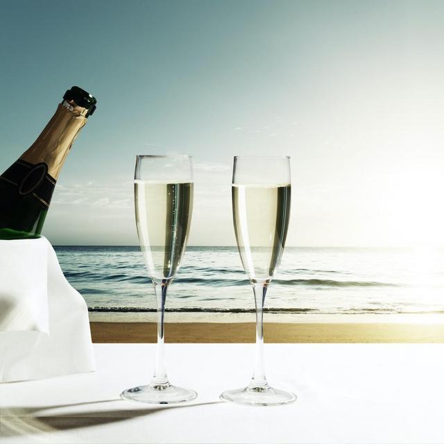 Honeymoon Champagne Welcome