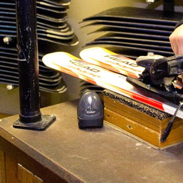 Ski / Snowboard Rental Equipment