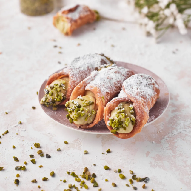 Ben's Pistachio Cannoli
