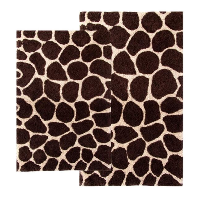 Chesapeake Safari Giraffe Contemporary Bath Rug (Set of 2)