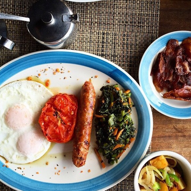 Breakfast in Bed at Rockhouse