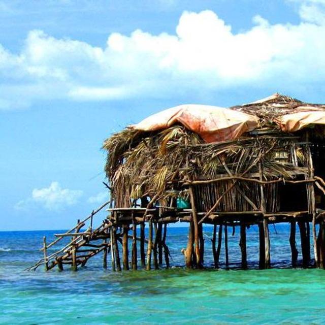 Drinks at Floyd's Pelican Bar