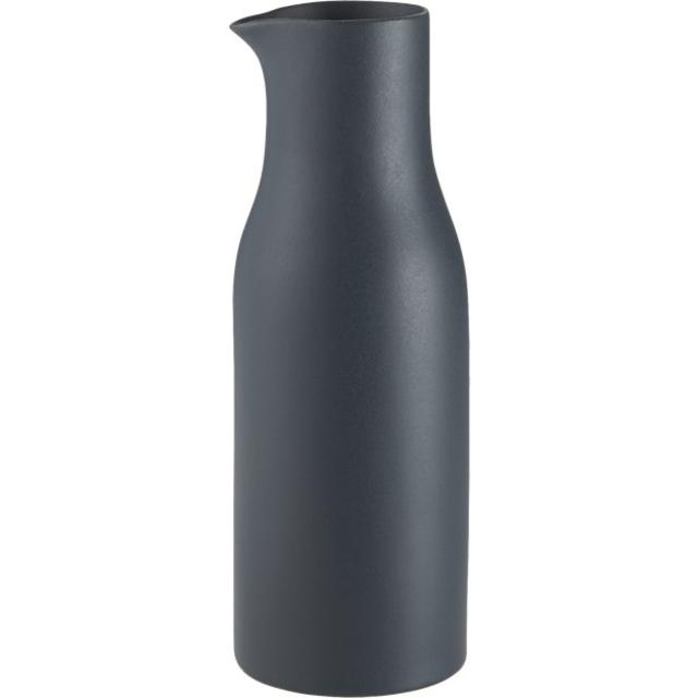 graphite pitcher