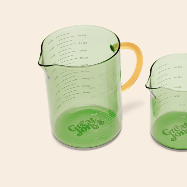 Beyond Measure Duo Measuring Cups by Great Jones in Broccoli/Butternut