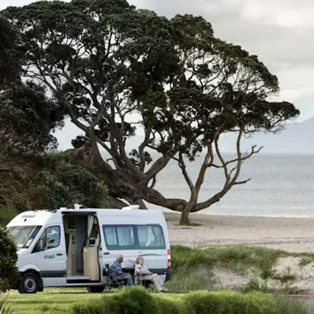 Honeymoon: Camper Van Around New Zealand