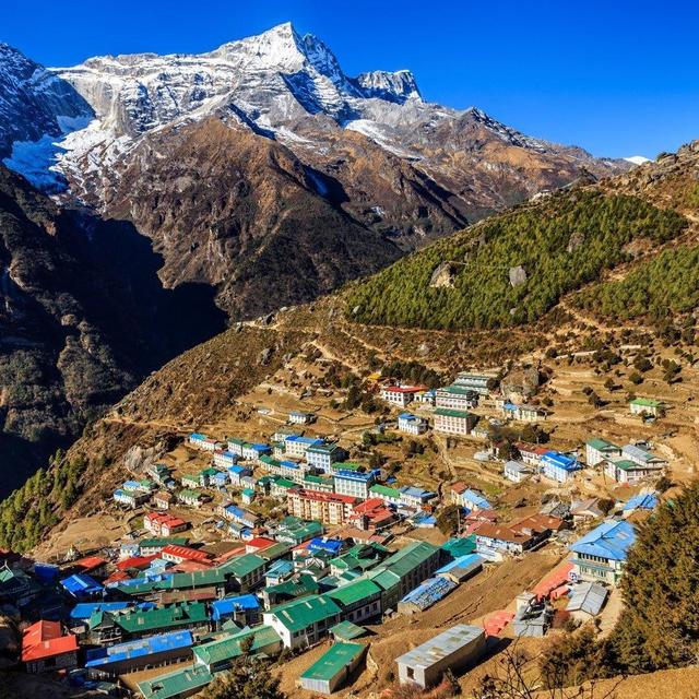 Food & lodging at a teahouse in Namche Bazaar