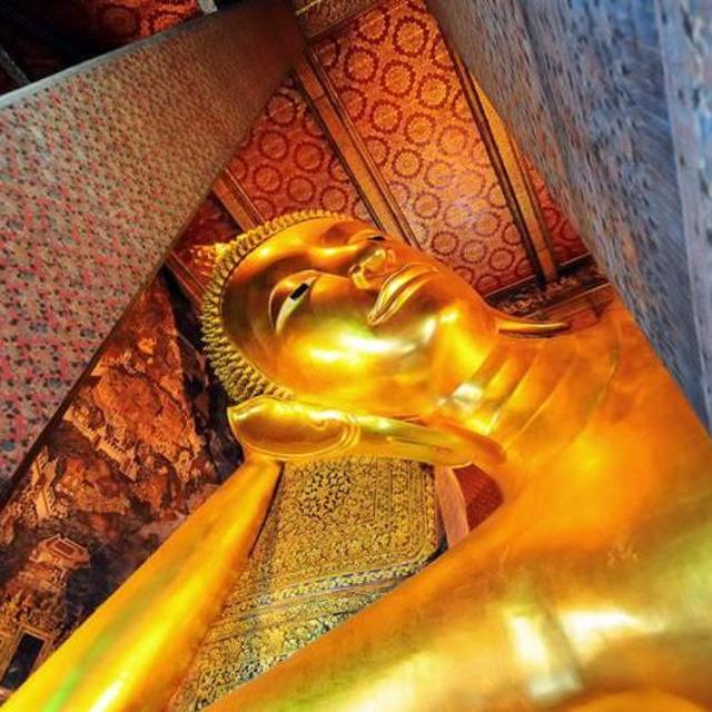 A Tour of the Temples including Wat Pho (Temple of the Reclining Buddha)