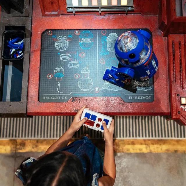 Droid Depot on our Disney World Honeymoon