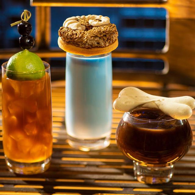 Creative Cocktails at Oga's Cantina, Star Wars: Galaxy's Edge