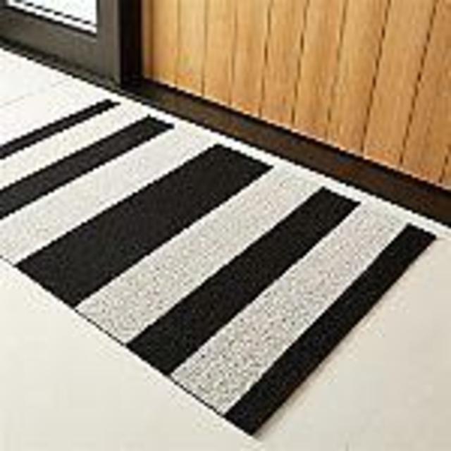 Chilewich ® Black and White Utility Mat