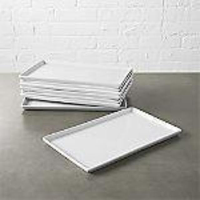 Set of 8 Cuatro Medium Platters