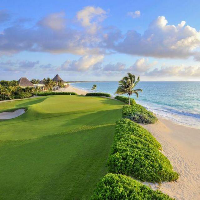 A round of golf at El Camaleon