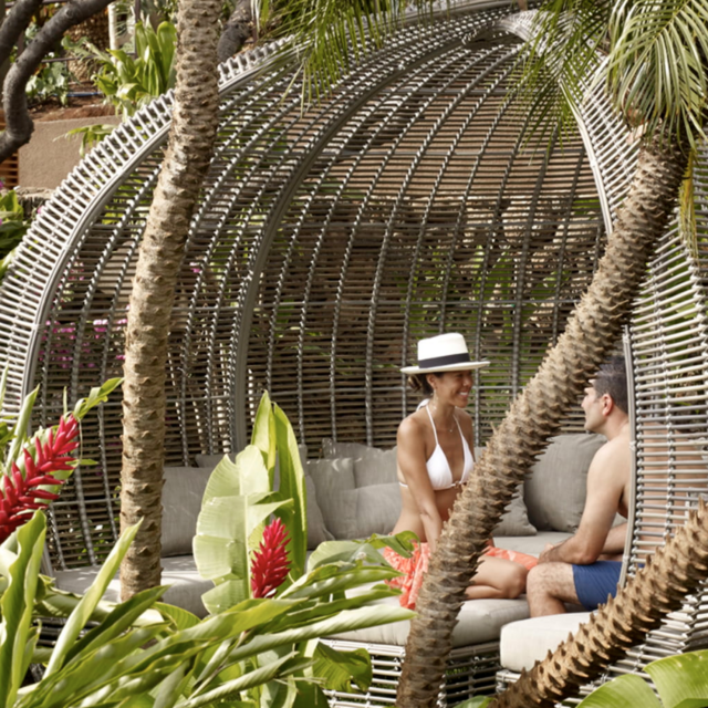 Sanctuary Cabana + Day Bed Poolside at Lāna‘i