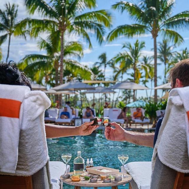 Private Poolside Cabana at Mauna Lani, Auberge Resorts Collection (Kailua-Kona)