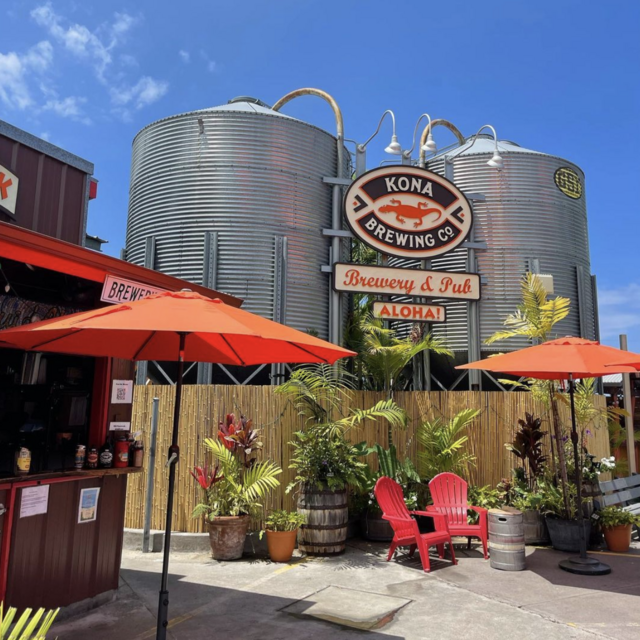 Lunch at Kona Brewing Co. Brewery & Pub