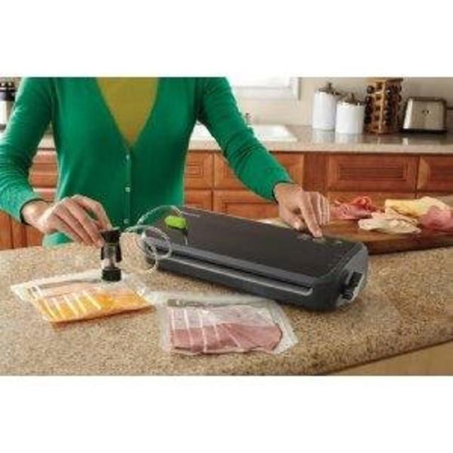 FoodSaver Vacuum Sealing System