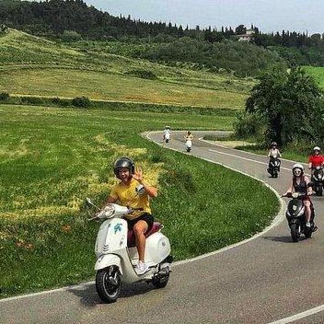 Tuscan Vespa Tour
