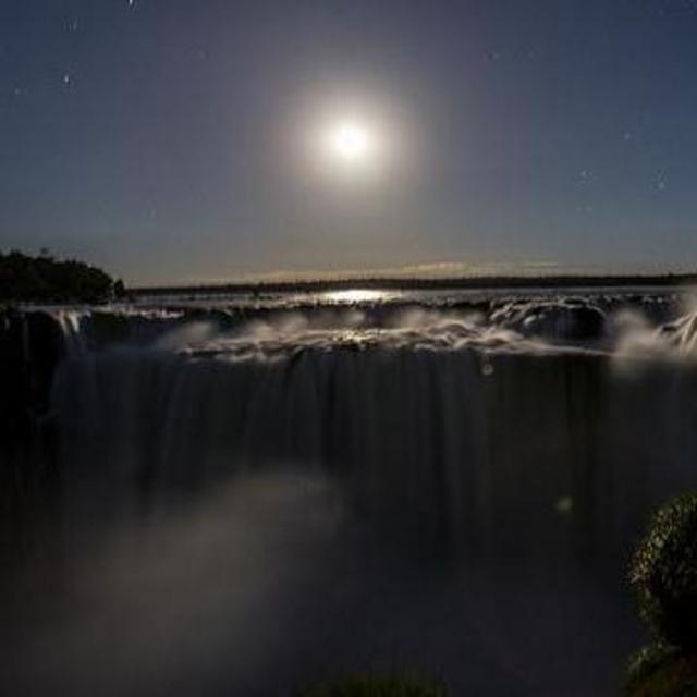 Iguazu Falls Midnight Excursion