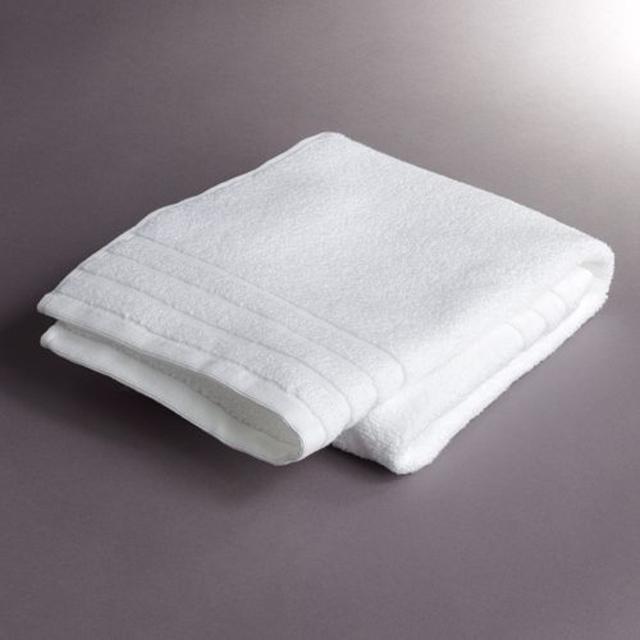 Simply Vera Vera Wang Pure Luxury Hand Towel