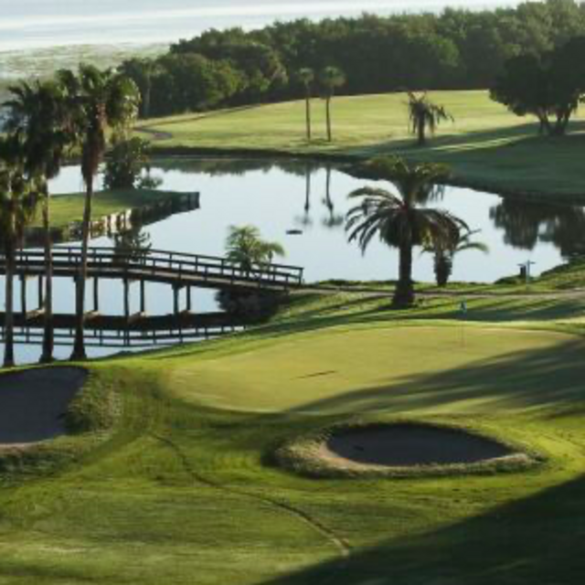 Newlywed Golfing Day