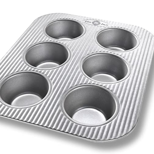 USA Pan Bakeware Toaster Oven Muffin Pan, 6 Well, Nonstick &amp; Quick Release Coating, Made in the USA from Aluminized Steel