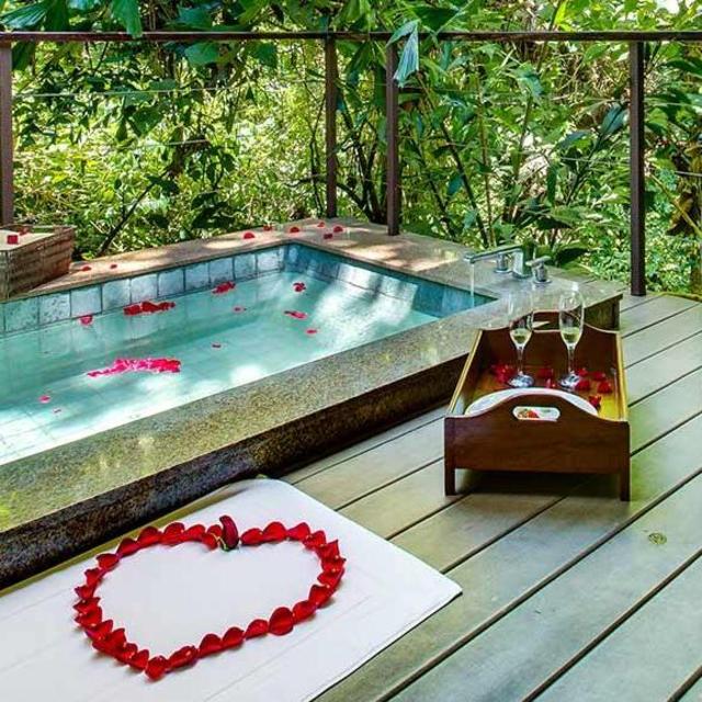 Couples Massage at Nayara Springs