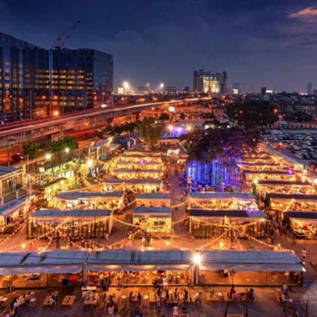 Singapore Night Market Feast