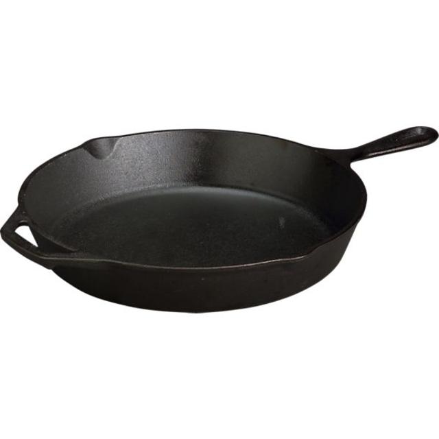 Lodge ® Cast Iron 12" Skillet