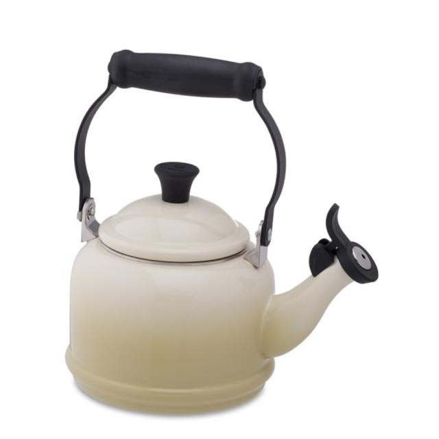Le Creuset Classic Demi Tea Kettle