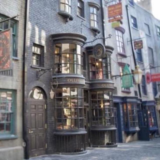 Day at Harry Potter World (with Butterbeer!)