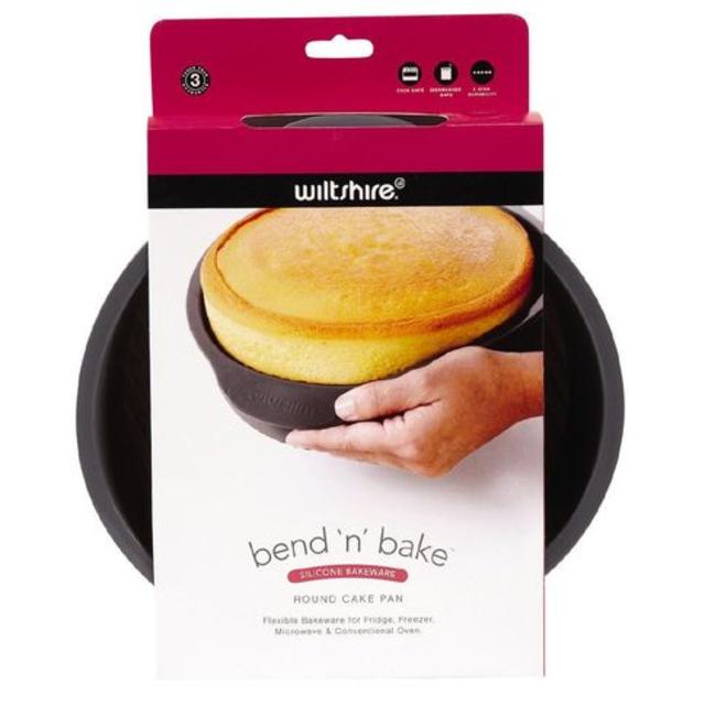 Wiltshire Bend & Bake Round Cake Pan