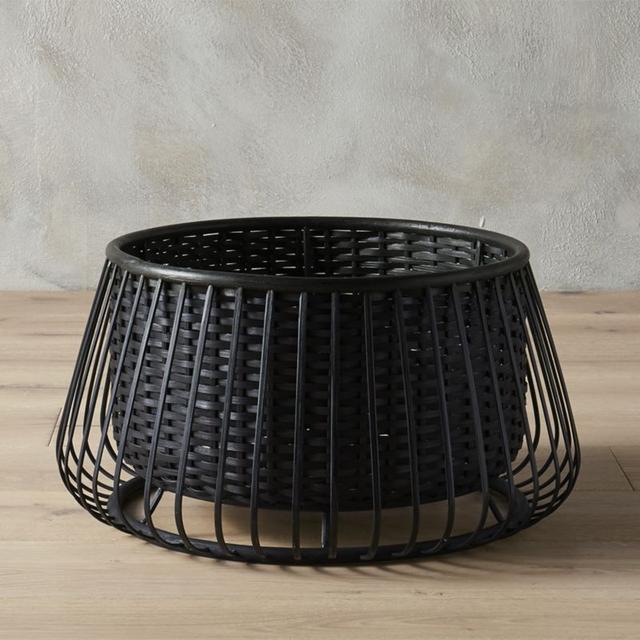 suspend black basket
