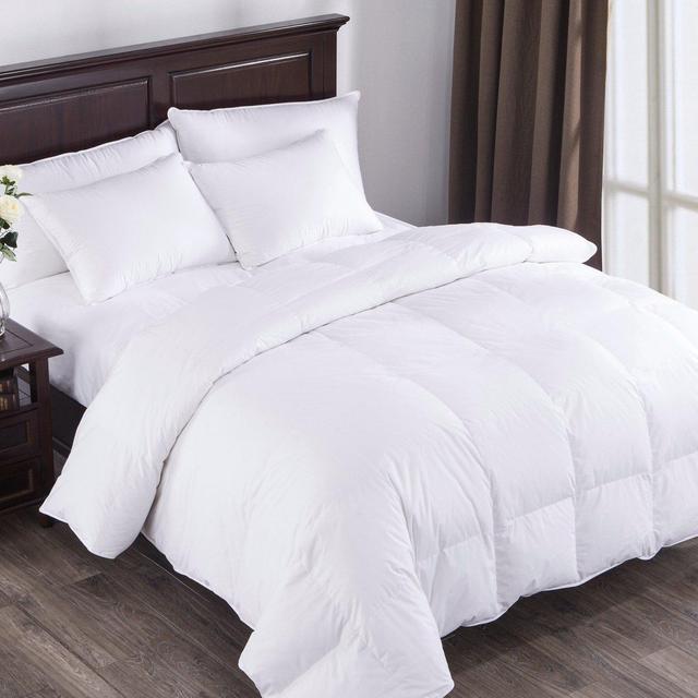 Hotel Grand Oversized Luxury 1000 Thread Count Egyptian Cotton Down Alternative Comforter
