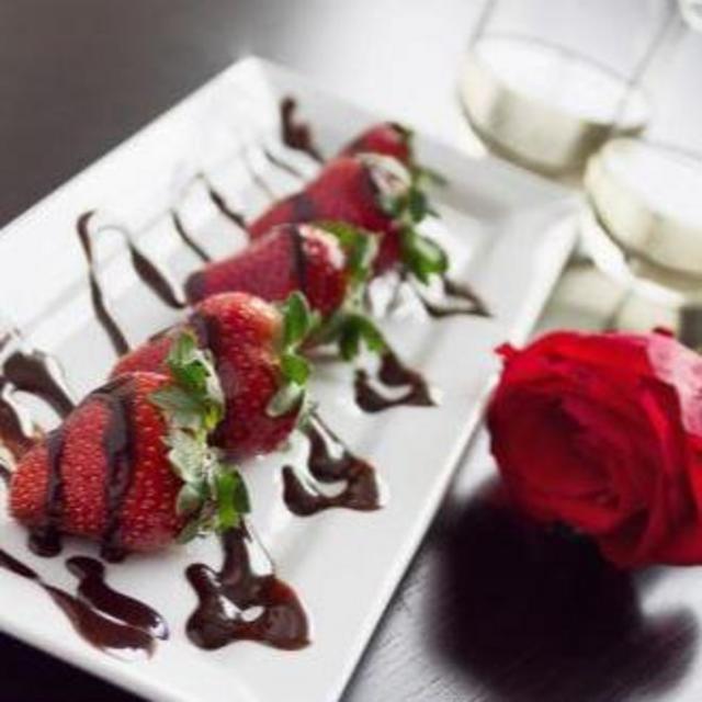 Romantic Bubbles and Berries