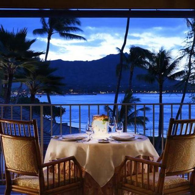Dining on the Islands