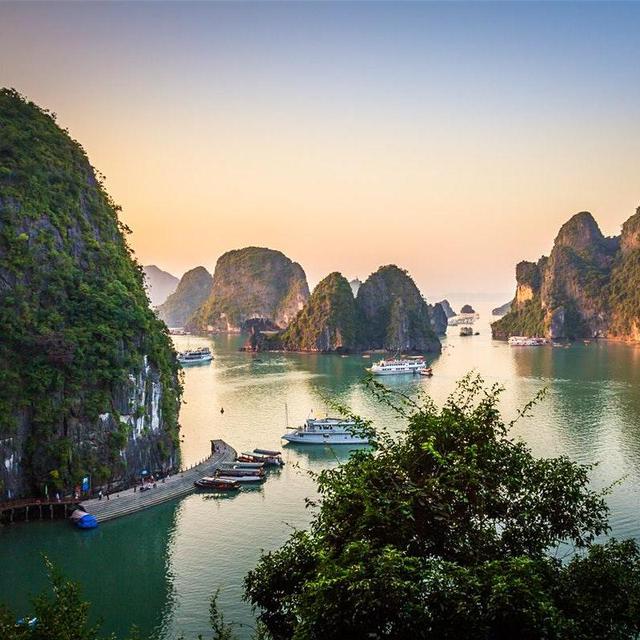 Halong Bay Cruise