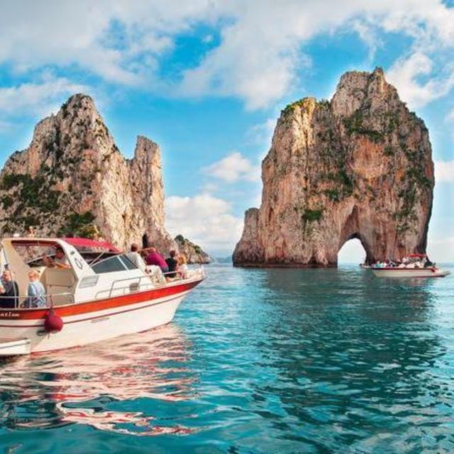 Boat tour-Capri