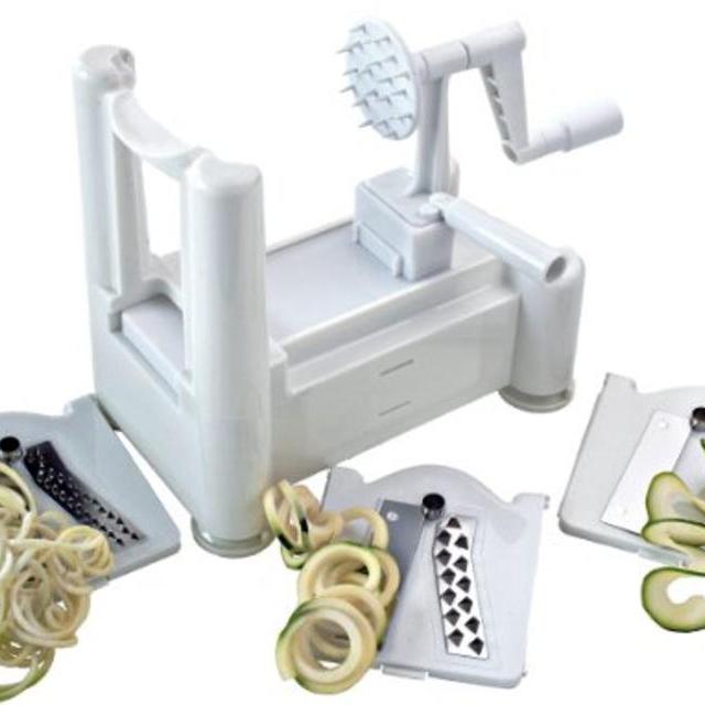 Paderno World Cuisine A4982799 Tri-Blade Plastic Spiral Vegetable Slicer