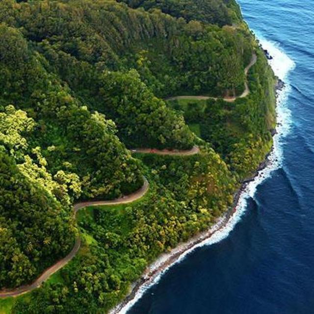 Honeymoon - Road to Hana Full Day Private Jeep Tour